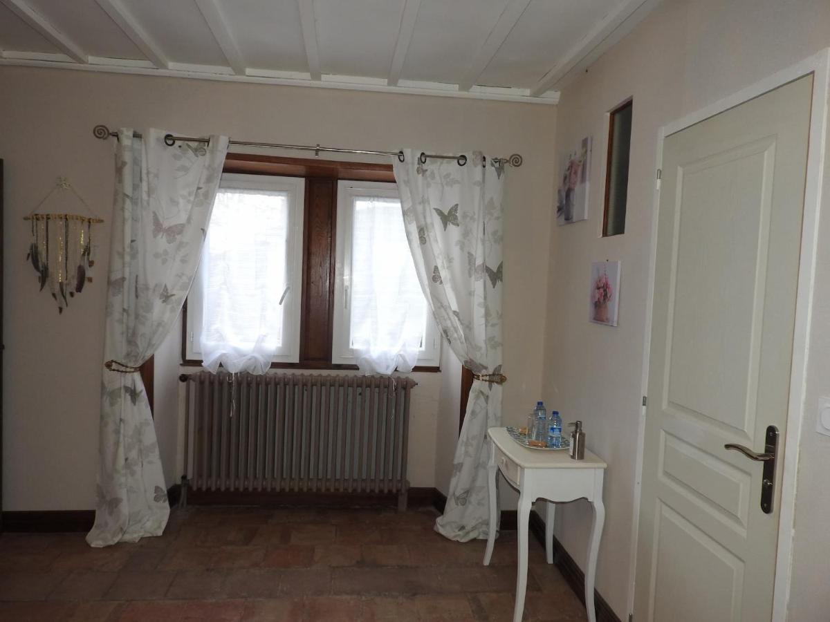 Chambres D'Hotes La Dame Fines Puybegon Exterior photo